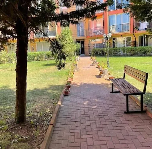 Апартамент Sunny View Cacao *